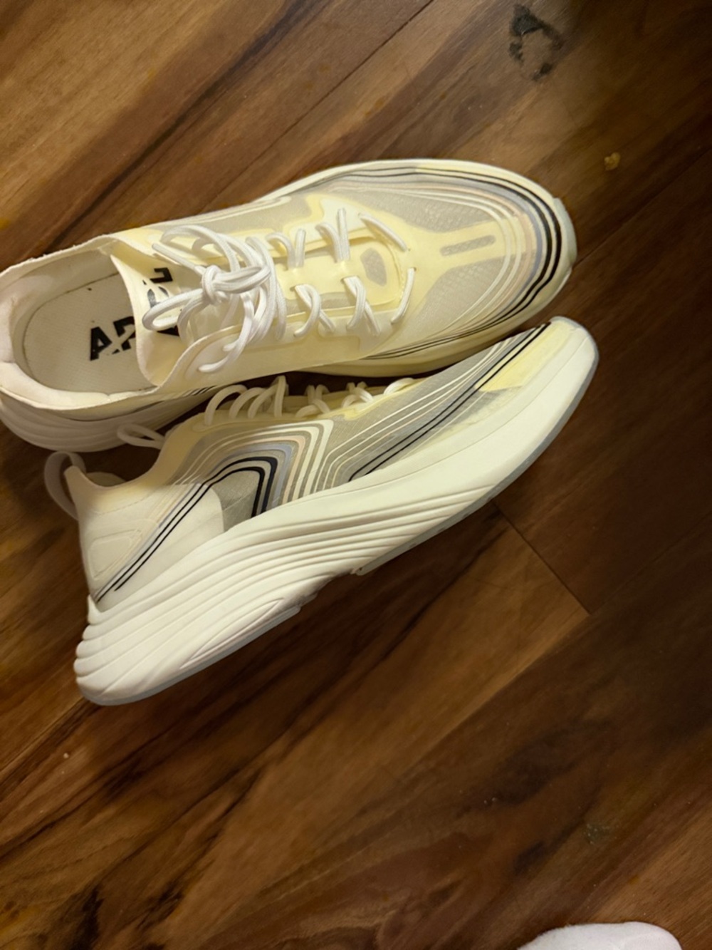 Women’s APL Streamline black, white cream sneakers - never worn